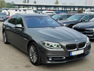 BMW 5 Series foto 3