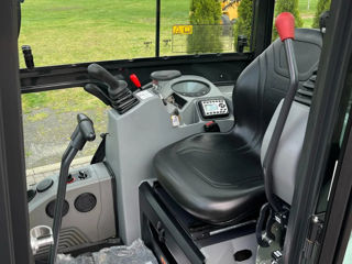 Bobcat E17  фото 4