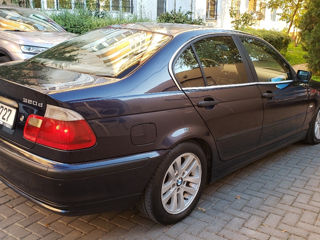 BMW 3 Series foto 4