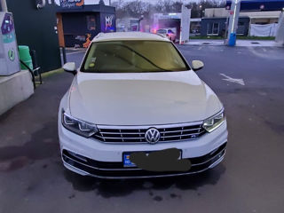 Volkswagen Passat foto 2