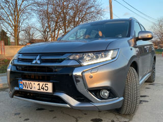 Mitsubishi Outlander foto 4