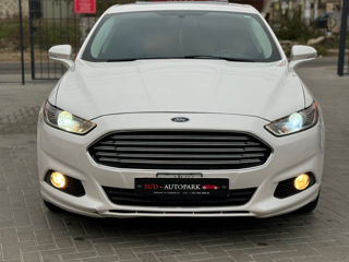 Ford Fusion foto 3