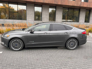 Ford Fusion foto 5