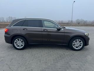 Mercedes GLC foto 4