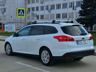 Ford Focus foto 2