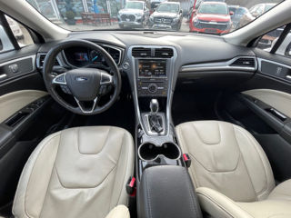 Ford Fusion foto 15