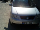 Volkswagen Touran foto 3