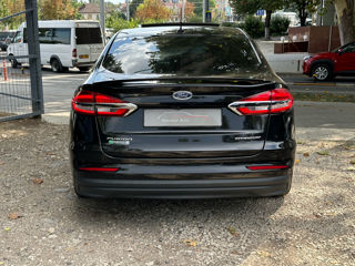 Ford Fusion foto 8