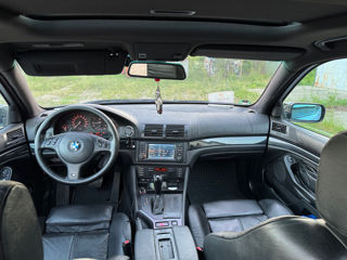 BMW 5 Series foto 4