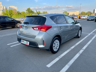 Toyota Auris foto 4