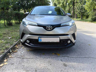 Toyota C-HR foto 5