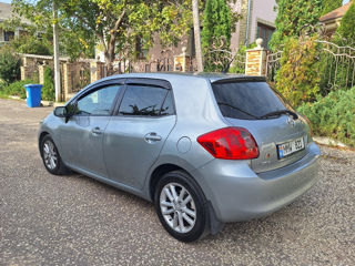 Toyota Auris foto 3