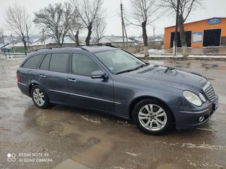 Mercedes E Class foto 3