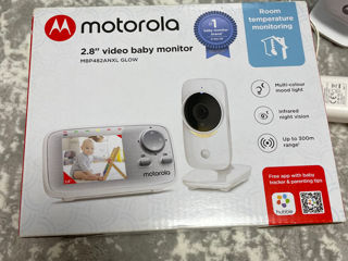 Baby monitor adus din London