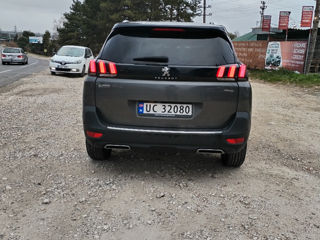 Peugeot 5008 foto 3