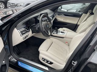 BMW 7 Series foto 7