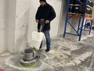 Servicii de spălare mecanizata podele! foto 1