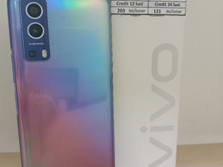 Vivo Y72. 48 Gb. Pretul 1990 lei