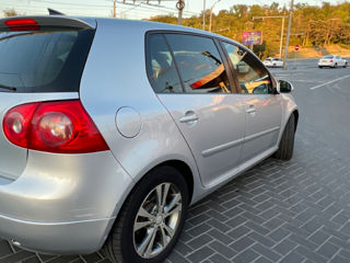 Volkswagen Golf foto 1