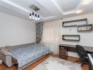 Apartament cu 3 camere, 220 m², Durlești, Chișinău foto 5