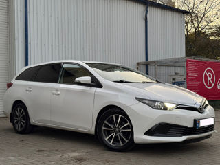 Toyota Auris foto 2