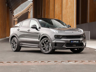 Lynk & Co 05 foto 1