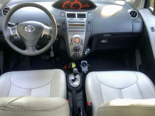 Toyota Yaris foto 5