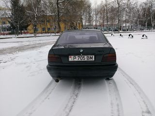 BMW 3 Series foto 3