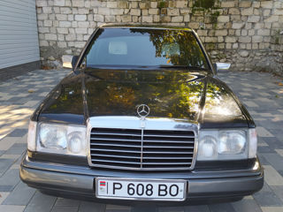 Mercedes E-Class foto 10