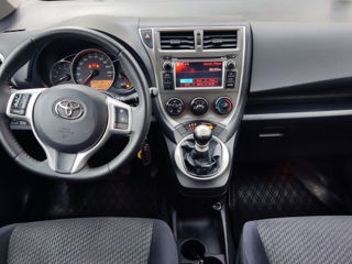 Toyota Verso-S foto 6