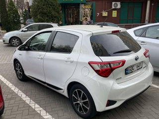 Toyota Yaris foto 2