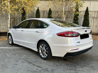 Ford Fusion foto 7