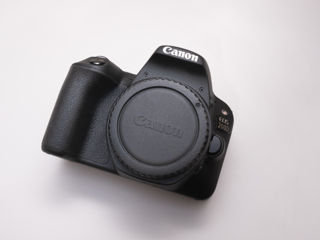 Canon 200D Kit (2500 de cadre)