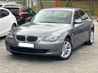 BMW 5 Series foto 3