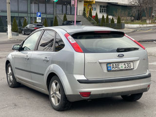 Ford Focus foto 4