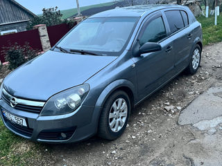 Opel Astra foto 2