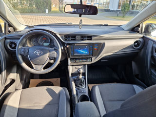 Toyota Auris foto 8