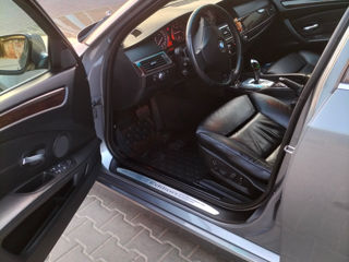 BMW 5 Series foto 3