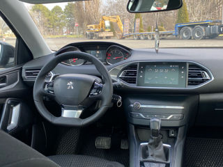 Peugeot 308 foto 6