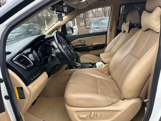 KIA Carnival фото 6