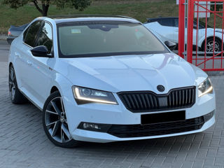 Skoda Superb foto 4