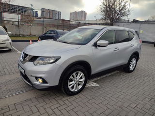 Nissan X-Trail foto 2