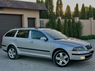 Skoda Octavia foto 4