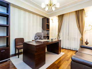 Apartament cu 4 camere, 158 m², Centru, Chișinău foto 7