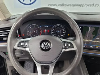 Volkswagen Touareg foto 12