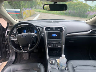 Ford Fusion foto 3