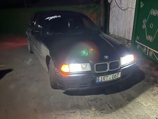 BMW 3 Series foto 10