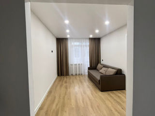 Apartament cu 2 camere, 42 m², Sculeni, Chișinău foto 2