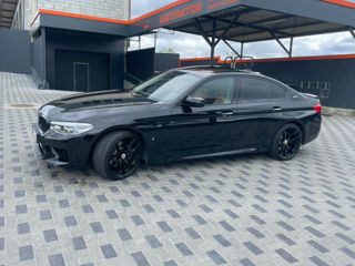 BMW 5 Series foto 1