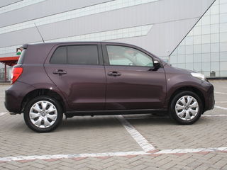 Toyota Urban Cruiser foto 2